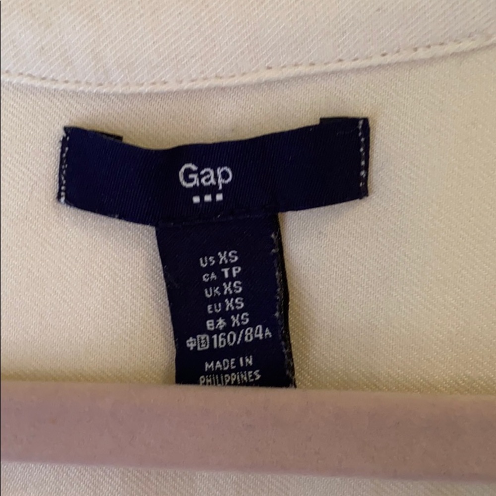 Gap Button Up - Picture 5 of 7